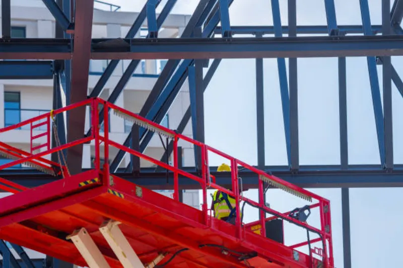 Plataforma elevatória elétrica em Vinhedo