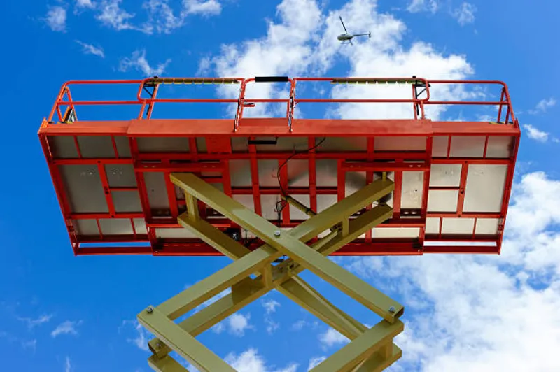Venda de plataforma elevatória articulada